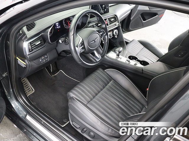 Genesis G70 2018 — photo 17