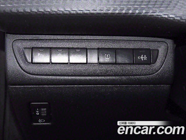 Peugeot 2008 2015 — photo 14