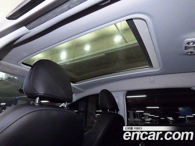 Peugeot 2008 2015 — photo 16