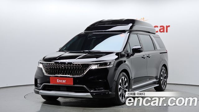 Kia Canival 2023 — photo 1