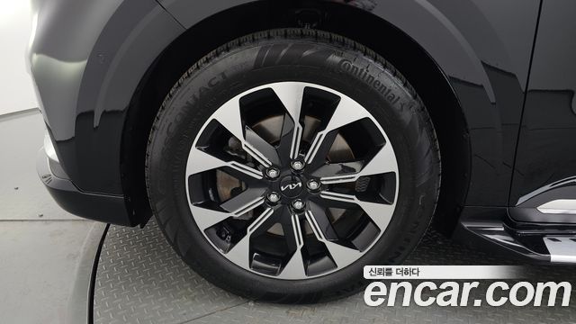Kia Canival 2023 — photo 5