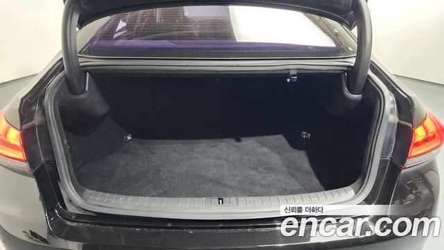 Genesis G80 2018 — photo 20