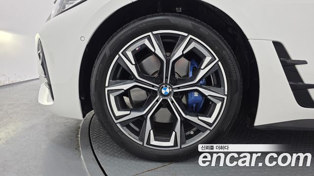 BMW 4-Series 2024 — photo 5