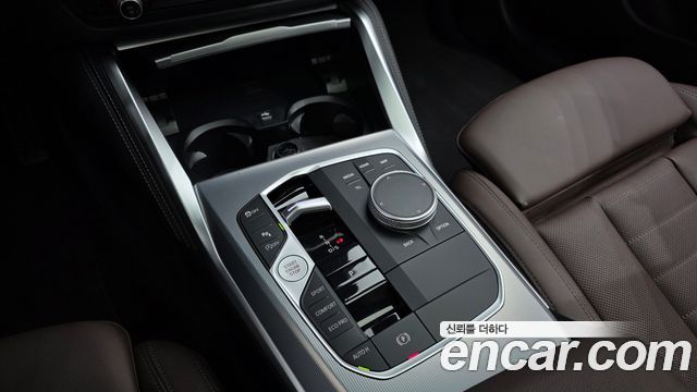 BMW 4-Series 2024 — photo 9