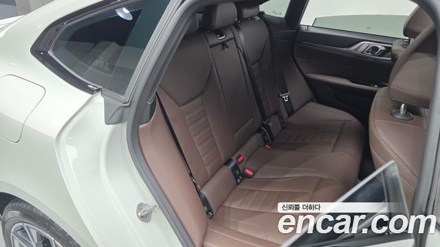 BMW 4-Series 2024 — photo 12