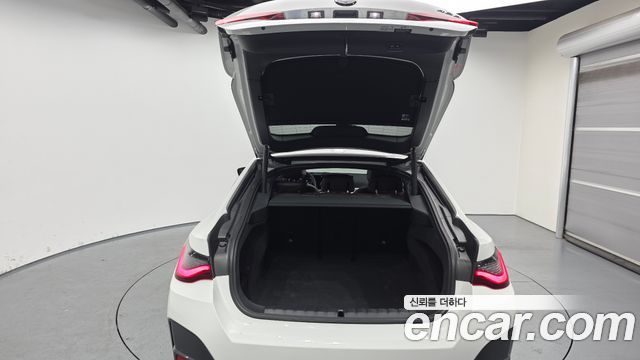 BMW 4-Series 2024 — photo 20