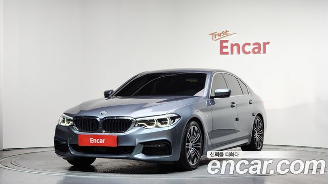 BMW 5-Series 2019 — photo 1
