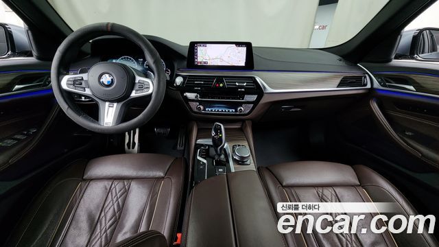 BMW 5-Series 2019 — photo 7