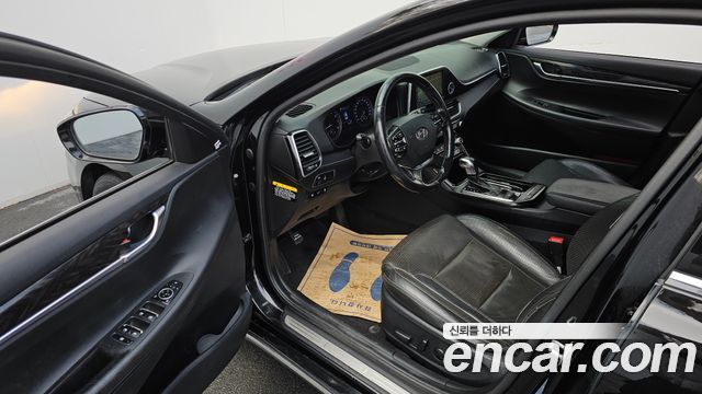 Hyundai Grandeur 2017 — photo 11