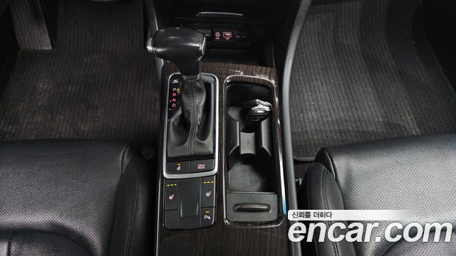 Kia K5 2017 — photo 9