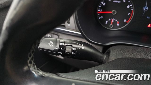 Kia K5 2017 — photo 19