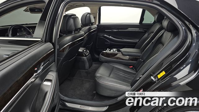 Genesis G90 2019 — photo 11