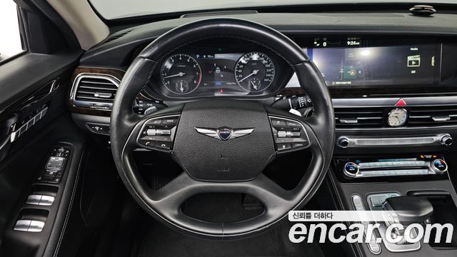 Genesis G90 2019 — photo 15