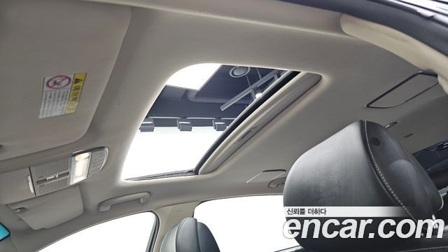 Genesis G90 2019 — photo 18