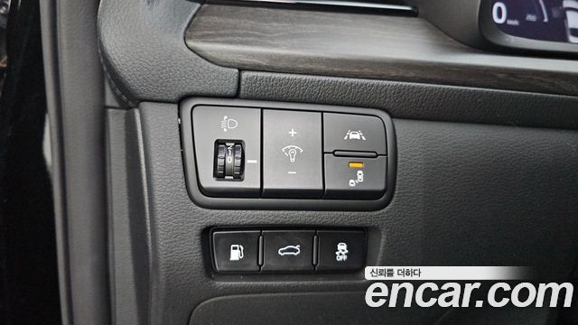 Kia K7 2021 — photo 18