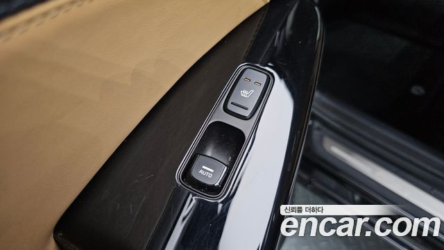 Kia K7 2021 — photo 19