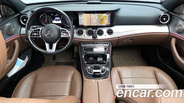 Mercedes-Benz E-Class 2020 — photo 7