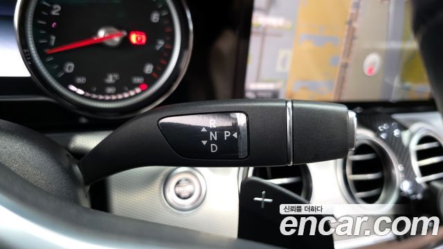 Mercedes-Benz E-Class 2020 — photo 9