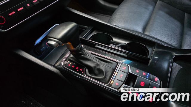Kia K7 2018 — photo 9