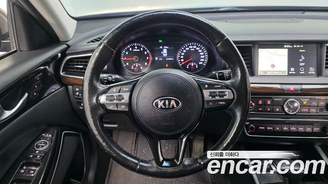 Kia K7 2018 — photo 14