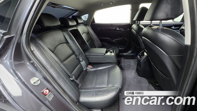 Kia K7 2018 — photo 20