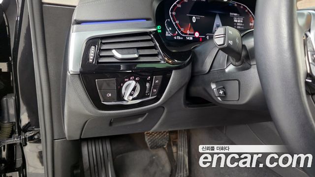BMW Gran Turismo 2021 — photo 16