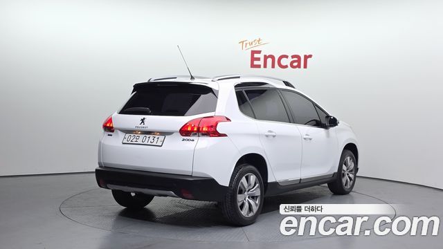 Peugeot 2008 2016 — photo 2