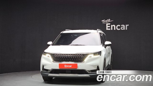 Kia Canival 2023 — photo 3