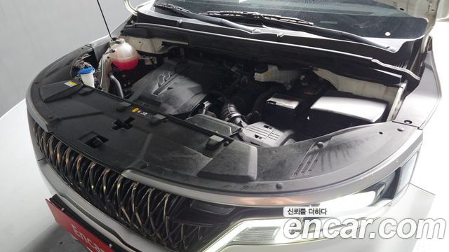 Kia Canival 2023 — photo 6