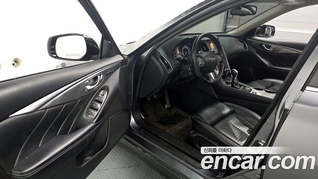 Infiniti Q50 2016 — photo 10