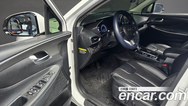 Hyundai Santafe 2019 — photo 11