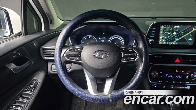 Hyundai Santafe 2019 — photo 13