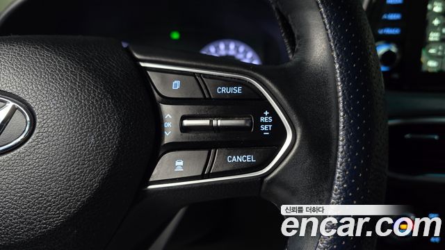 Hyundai Santafe 2019 — photo 17