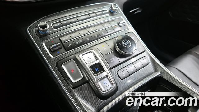Hyundai Santafe 2022 — photo 9