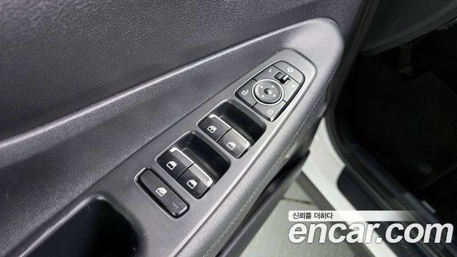 Hyundai Santafe 2022 — photo 17