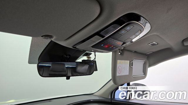 Hyundai Santafe 2022 — photo 18