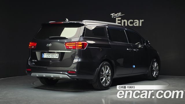Kia Canival 2019 — photo 2