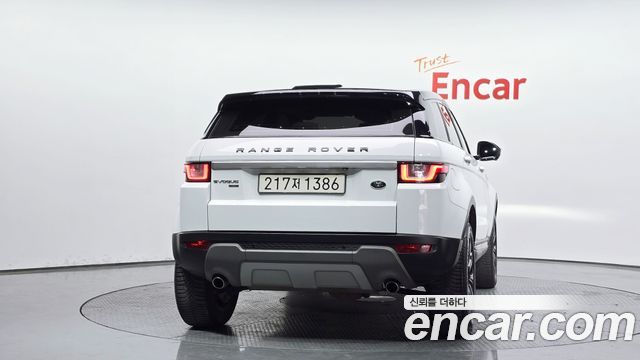 Land Rover Range Rover Evoque 2018 — photo 4