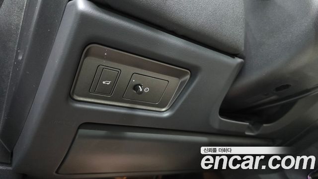 Land Rover Range Rover Evoque 2018 — photo 14