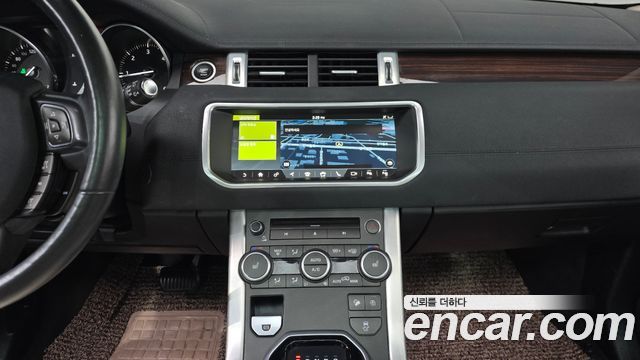 Land Rover Range Rover Evoque 2018 — photo 15