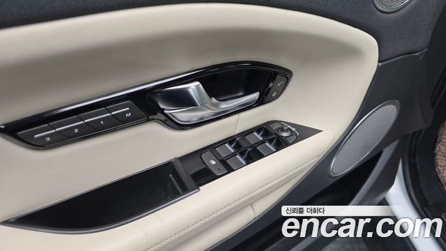 Land Rover Range Rover Evoque 2018 — photo 17