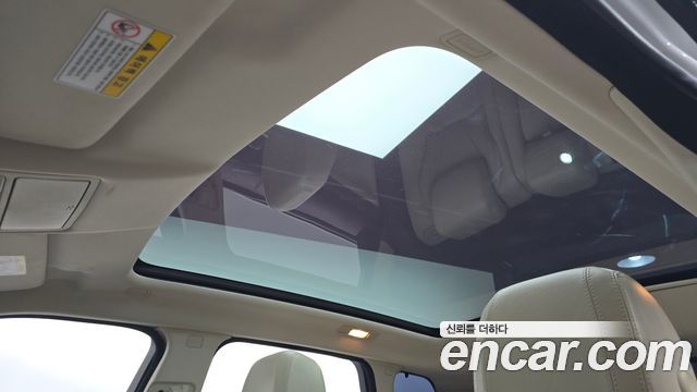 Land Rover Range Rover Evoque 2018 — photo 19