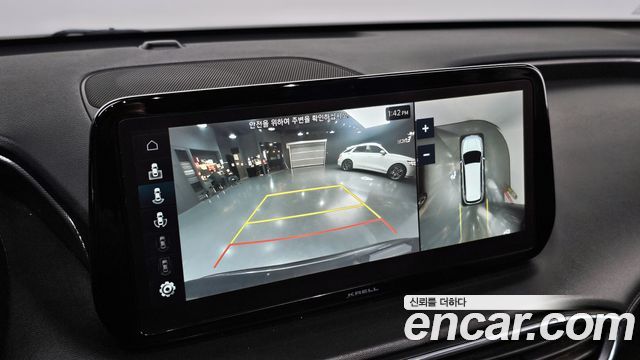 Hyundai Santafe 2022 — photo 16