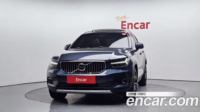 Volvo XC40 2021 — photo 3