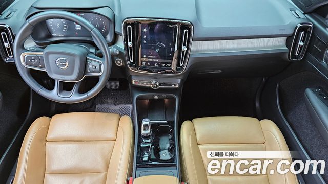 Volvo XC40 2021 — photo 7