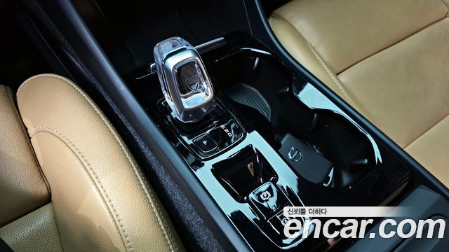 Volvo XC40 2021 — photo 9