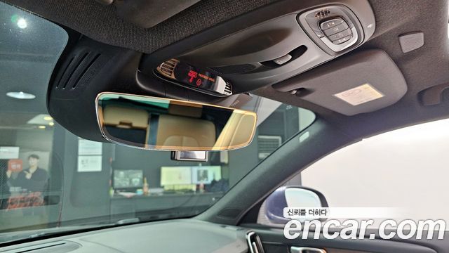 Volvo XC40 2021 — photo 18