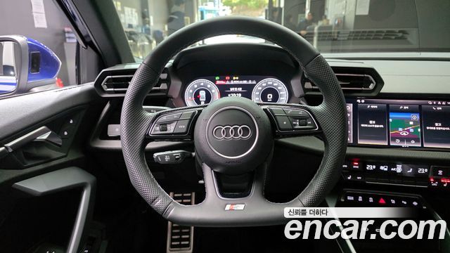 Audi A3 2025 — photo 13