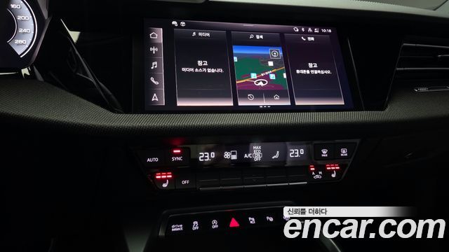 Audi A3 2025 — photo 14