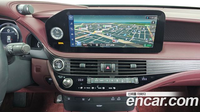 Lexus LS 2023 — photo 15